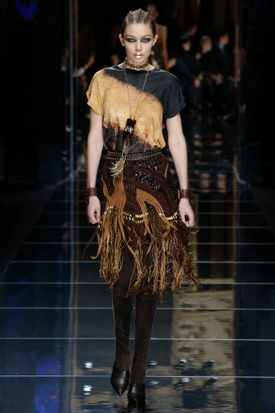 Look 1